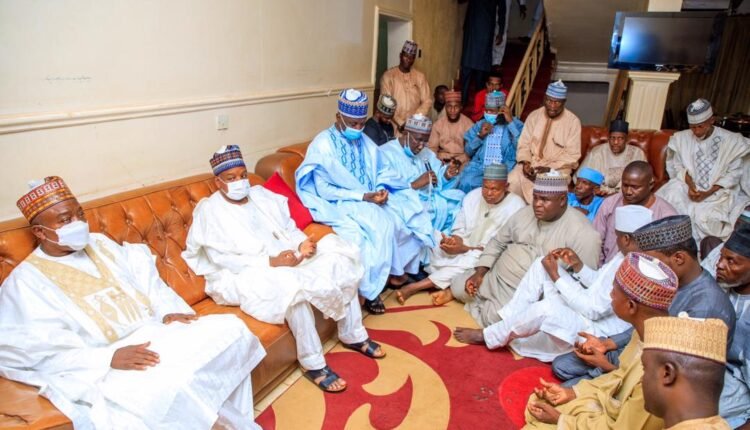 Hundreds attend 3-day Fidda'u prayer of Bagudu's late brother