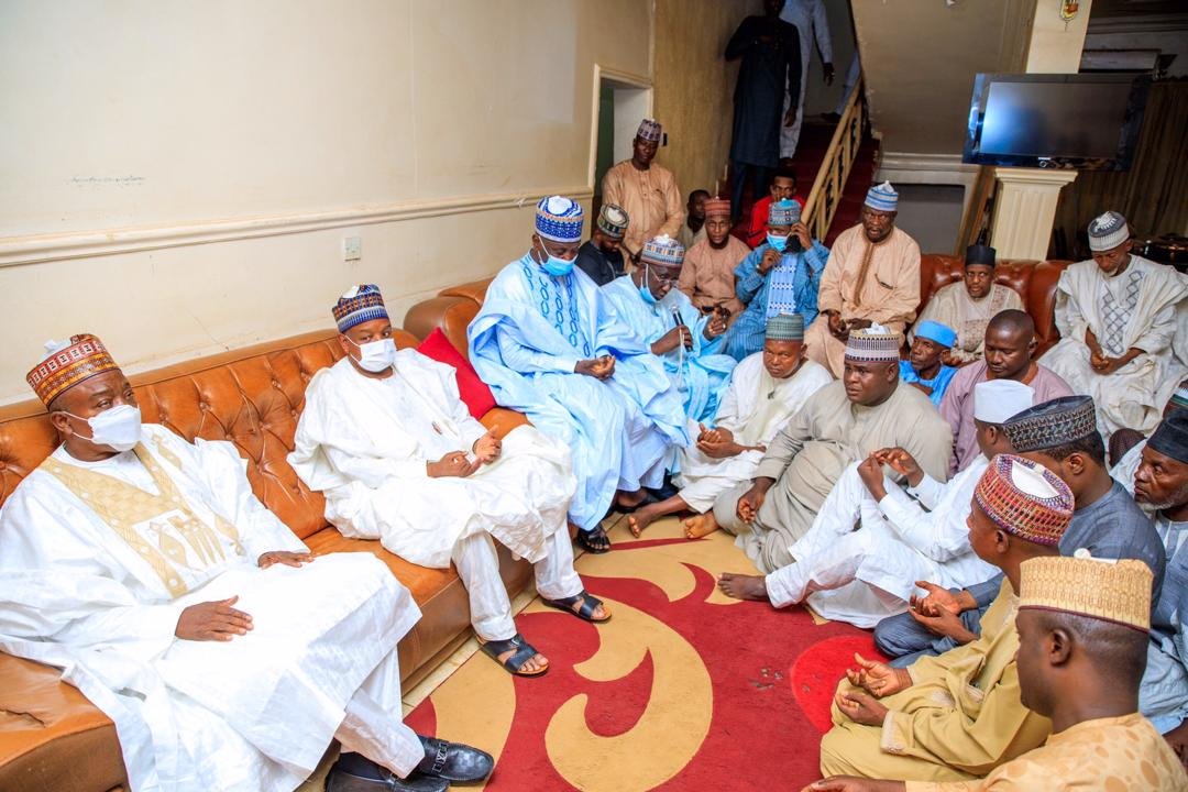 Hundreds attend 3-day Fidda'u prayer of Bagudu's late brother