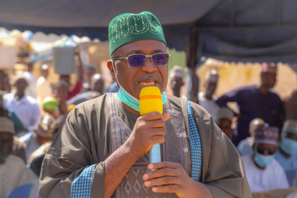 Bagudu distributes new shops to traders, promises to sustain economic activities