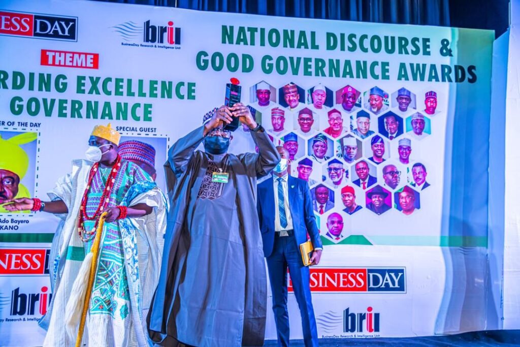 GOVERNOR FINTIRI RECEIVES PRESTIGIOUS AWARD ON EDUCATION DEVELOPMENT