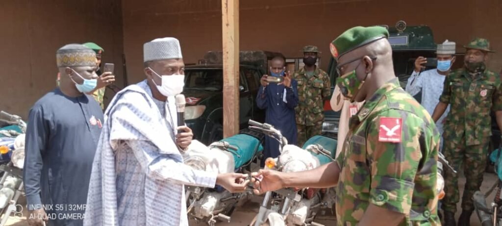 Kebbi Governmentt donates 8 Hilux vehicles, 20 Motorcycles to Military