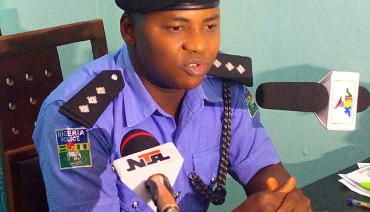 Police arrests 3 suspected arms dealers with guns in Kebbi