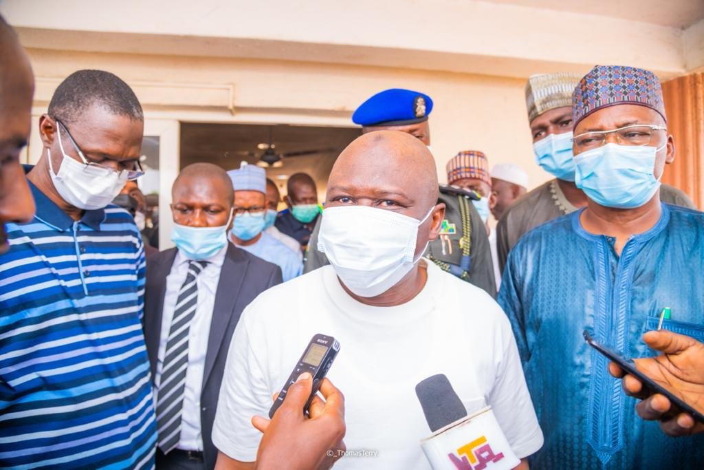 GOVERNOR FINTIRI RECEIVES COVID-19 VACCINE