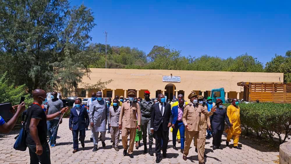Repatriation: Cameroon hands over 5,000 Nigerian refugees to Borno Governor