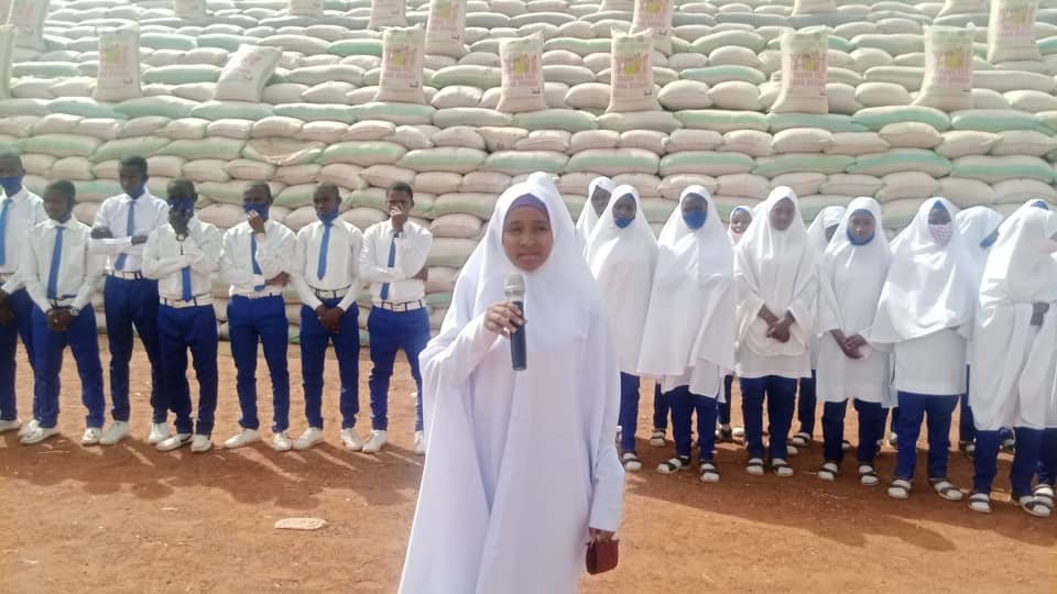 Rice pyramids excite Kebbi students on excursion