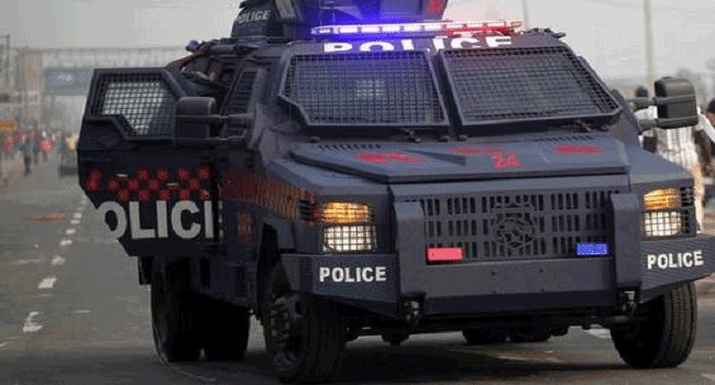 FCT: Police arrest 6 suspects over car snatching, armed robbery