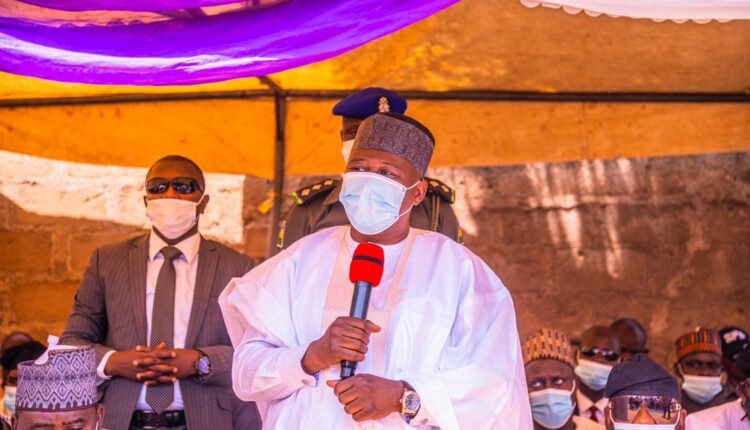 GOVERNOR FINTIRI CONDOLES PEOPLE OF NUMAN OVER DEATH OF MAMA MILDRED