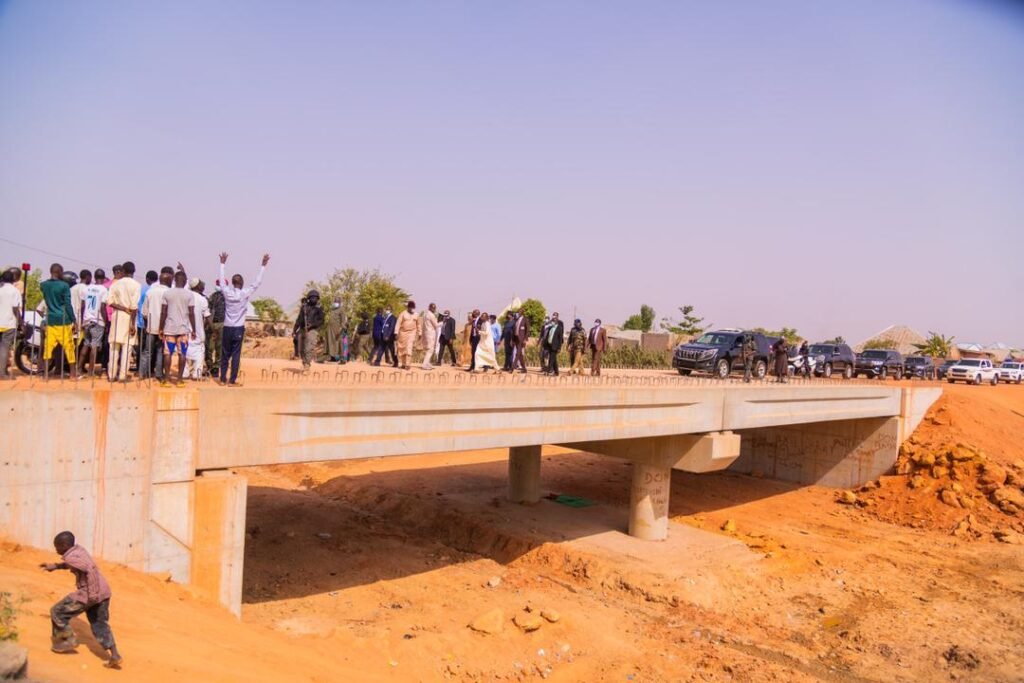 GOVERNOR FINTIRI INSPECTS SOME ROADS CONSTRUCTION IN YOLA