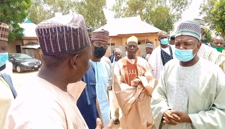 Bagudu visits Kitari Fish Farm in Bunza LGA