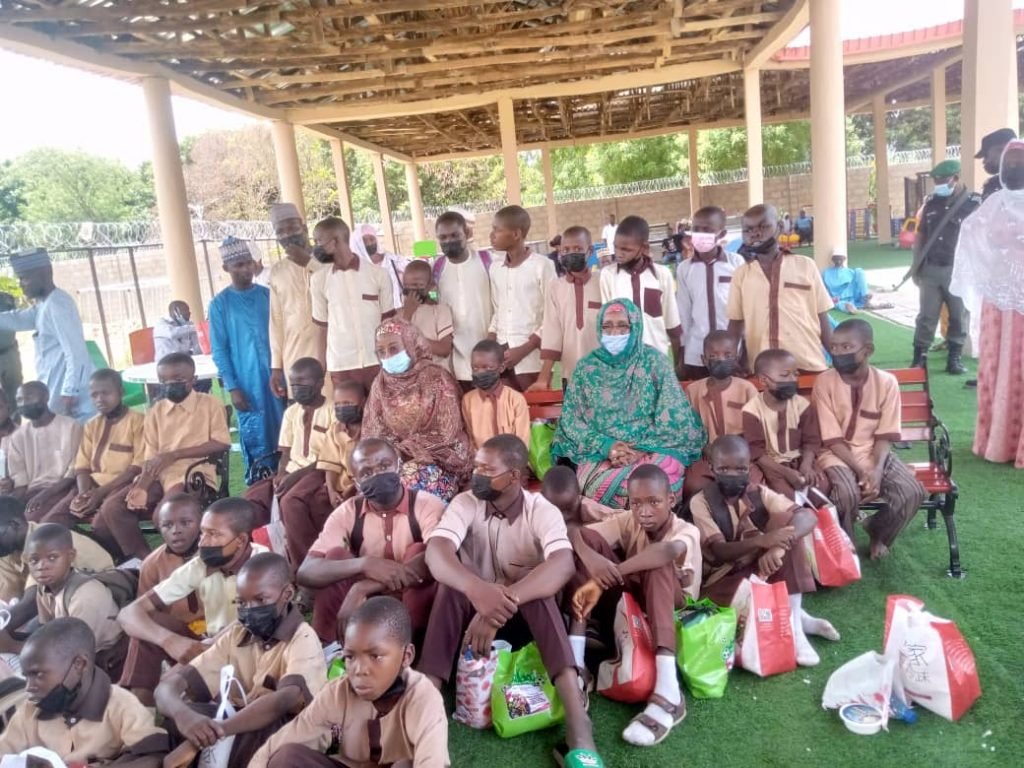 Children day Sokoto first lady share gifts to school children