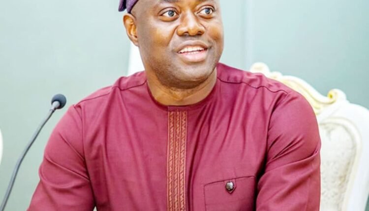 Oyo govt promises to pay salaries, allowances of sacked LG Chairmen, councilors