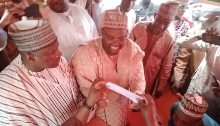 FORMER APGA NAT. SECRETARY, DR SANI SHINKAFI RECEIVES APC MEMBERSHIP CARD