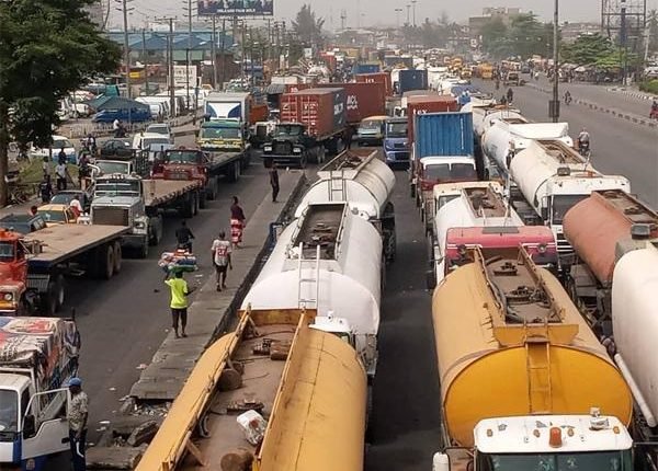Saraki reiterates need to fix Oshodi/Apapa Expressway to boost ports revenue