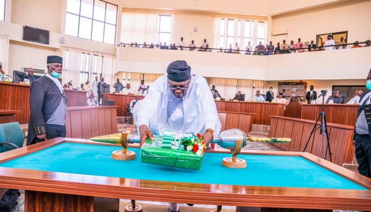 Governor Fintiri presents 2022 Budget To Adamawa State House Of Assembly