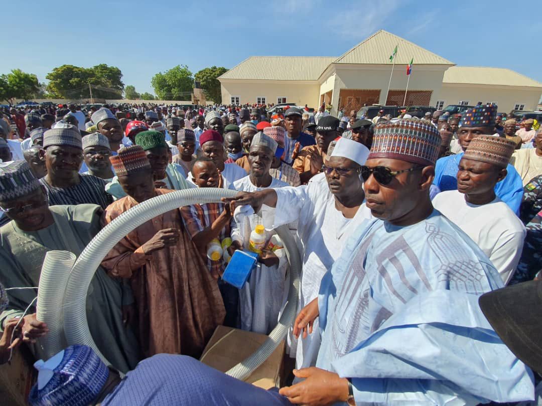 Day-4 in Southern Borno: Zulum Shares Tools to 1,750 Farmers from Bayo, Shani, Hawul