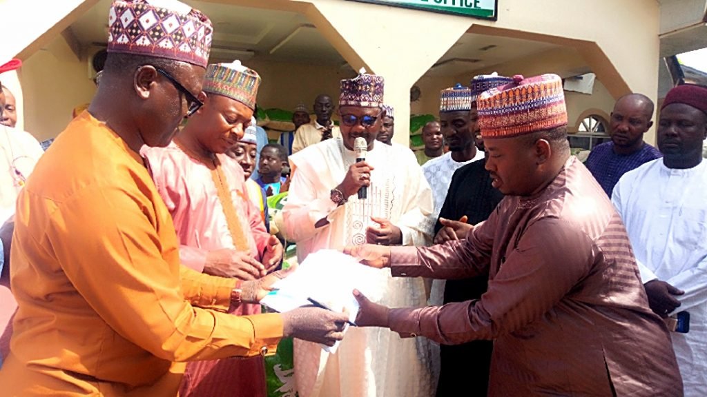 Malami's NGOs donate 600 bags of rice to Churches for widows, orphans in Kebbi 