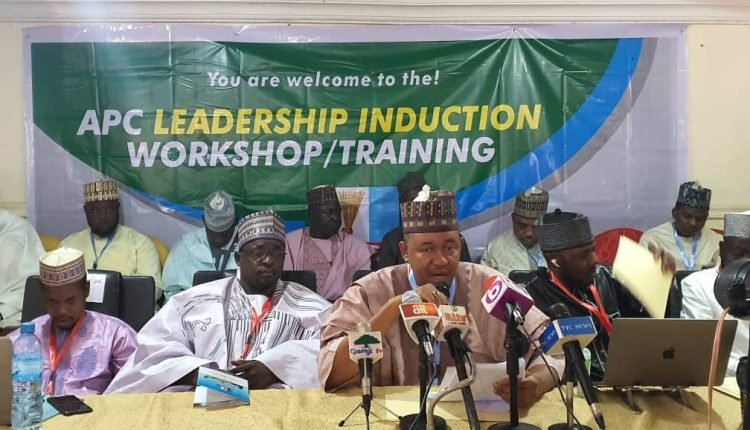 APC TRAINS 322 ZAMFARA EXECUTIVES ON LEADERSHIP STRATEGY