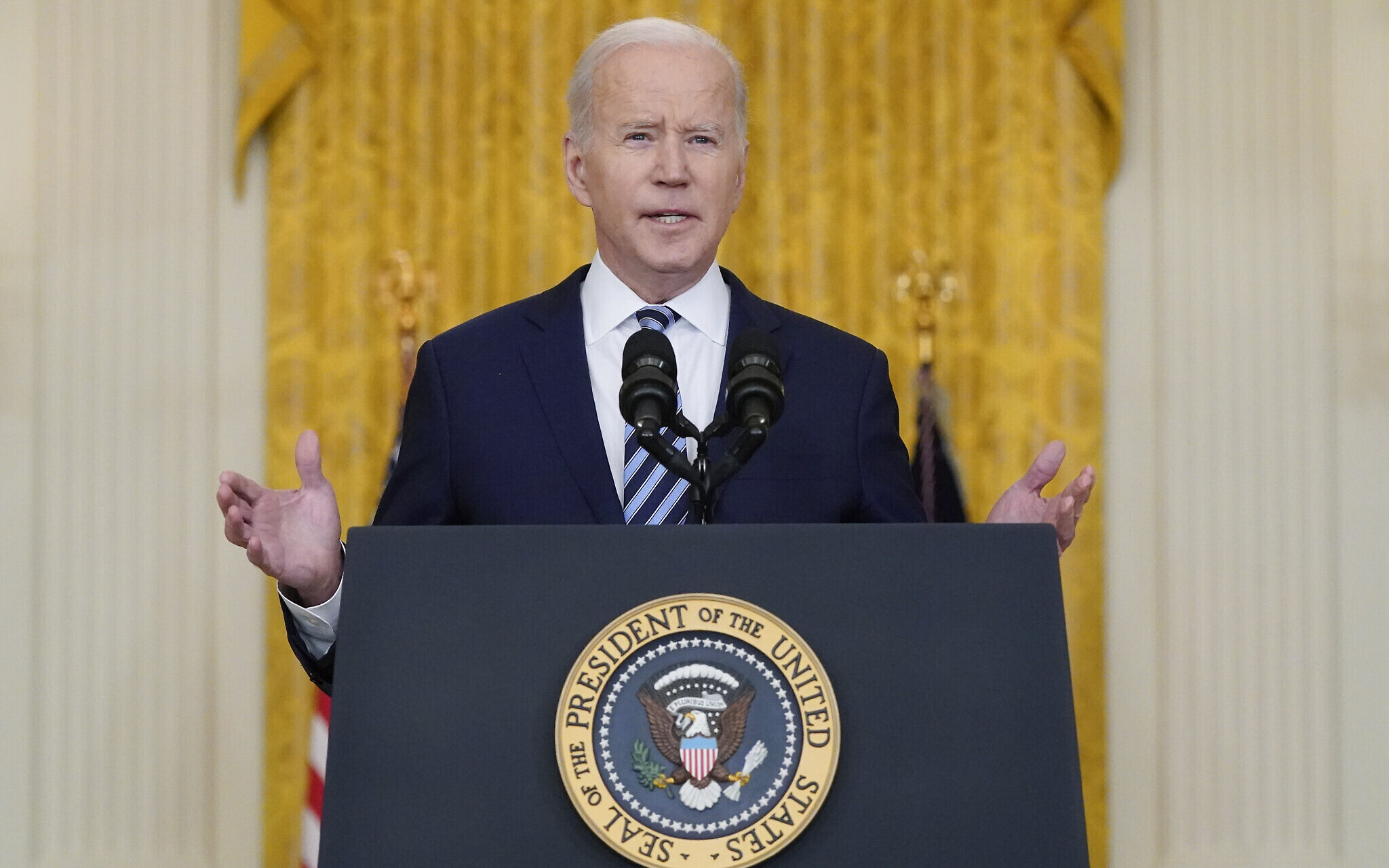 Biden announces new sanctions on Russia, says Putin ‘chose’ war