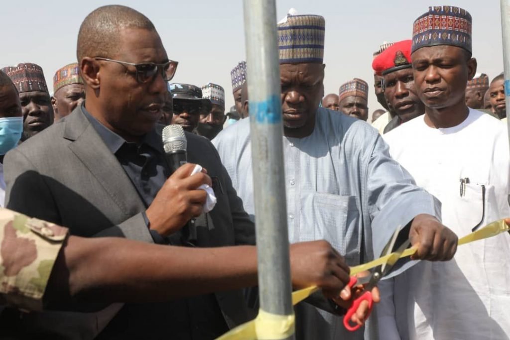 Zulum gives 18 security vehicles to military, Civilian JTF for Dikwa-Gamboru road patrols 