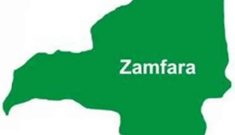 FG TRAINS  ZAMFARA YOUTHS ON SMART PHONE REPAIRS