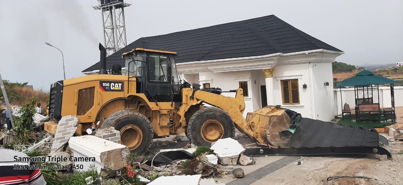 FHA disowns kpokpogiri as FCTA demolishes Abuja mansion