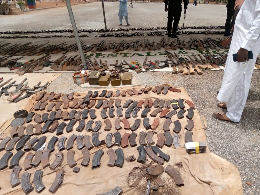 Army Handover 706 Recovered Weapons From Bandits To NCCSALW In Sokoto 