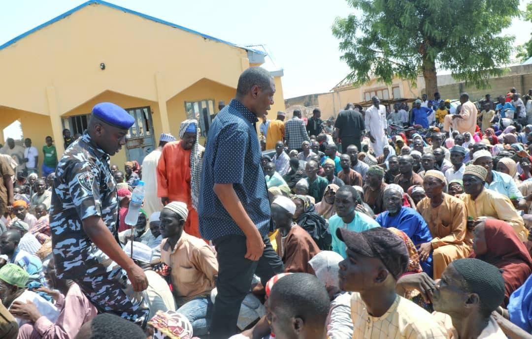 Zulum in Kirawa; resettles 2,500 families with N120m, food