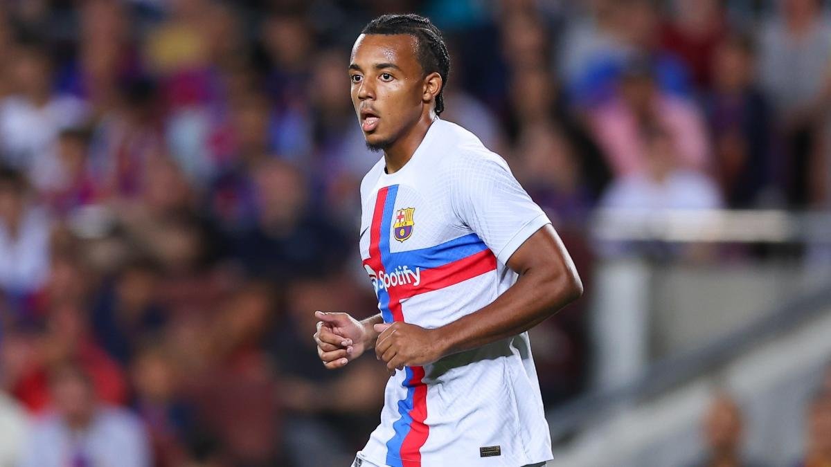Kounde primed for FC Barcelona debut as LaLiga registration is confirmed