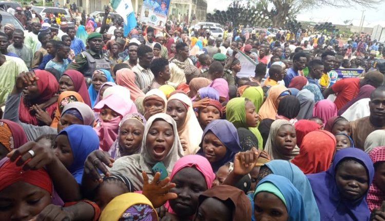 Over 7000 PDP Members Defects To APC In Sokoto