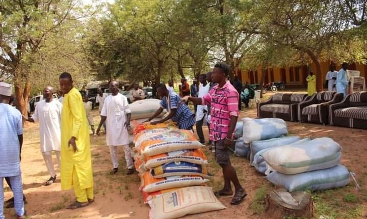 HYPPADEC donates 795 bags of assorted grains, other relief materials to flood victims in Kebbi