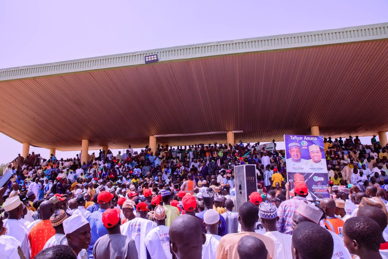 Gov Bagudu attends NLC grand rally in support of APC gubernatorial candidate in Kebbi