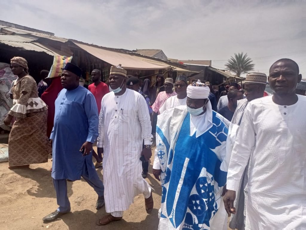 Taraba LG boss flags off rehabilitation of strategic township roads in Jalingo