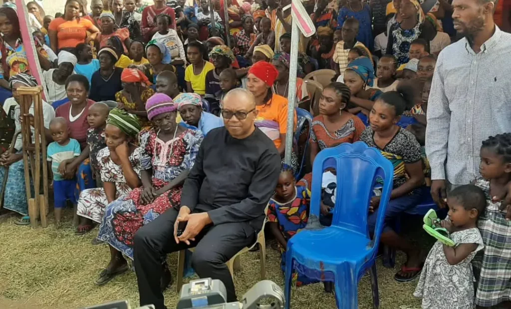 Obi celebrates Christmas with Benue IDPs