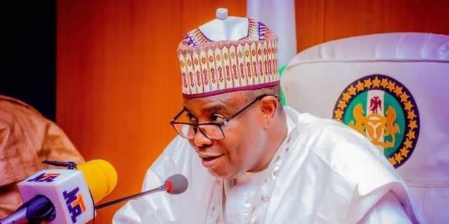 Tambuwal, others receive PDP flags for 2023 elections