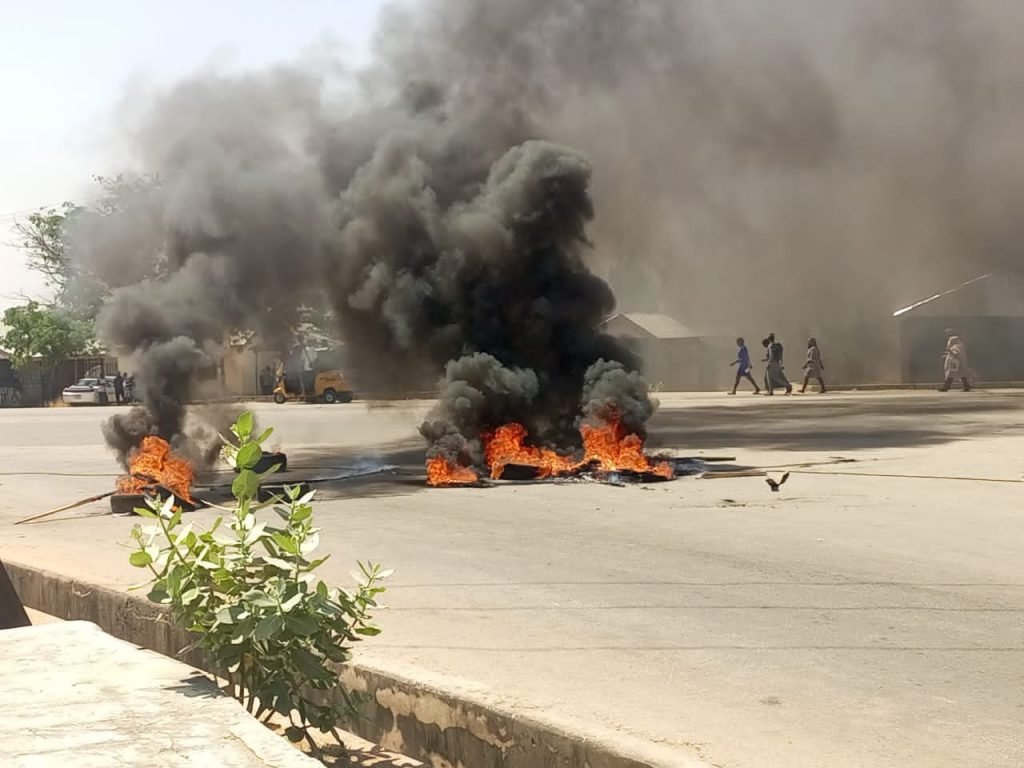 Unpaid entitlements: Taraba retirees begin 7 days prayers against gov. Ishaku