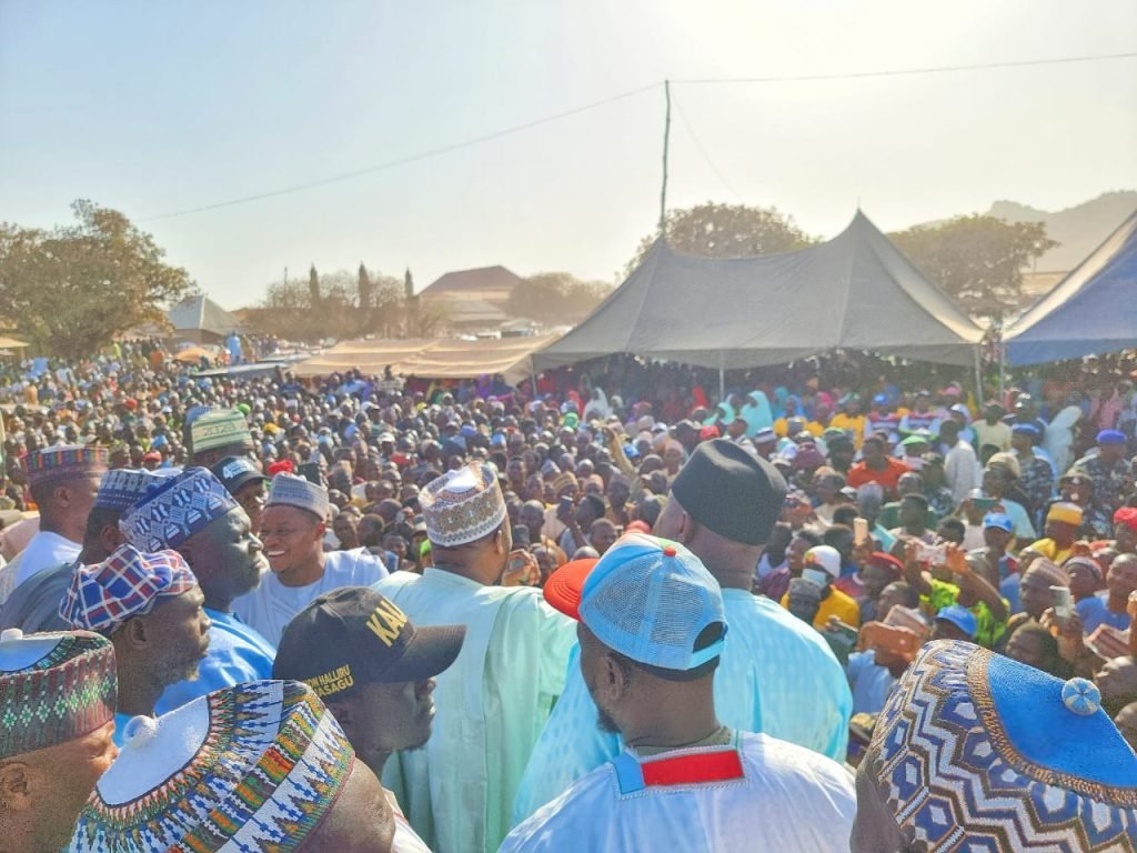 Mammoth crowd of APC supporters in Danko Wasagu excites Gov. Bagudu