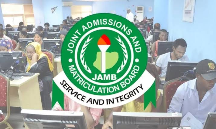 UTME: Candidates, parents decry system malfunction, technical glitches