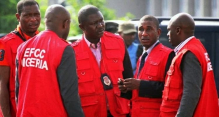 EFCC arrests 11 alleged internet fraudsters in Maiduguri