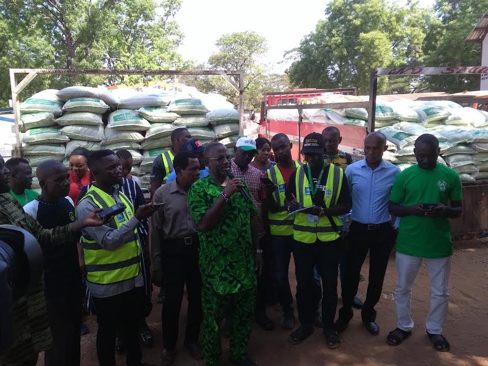 SEMA distributes relief items to IDPs in Benue