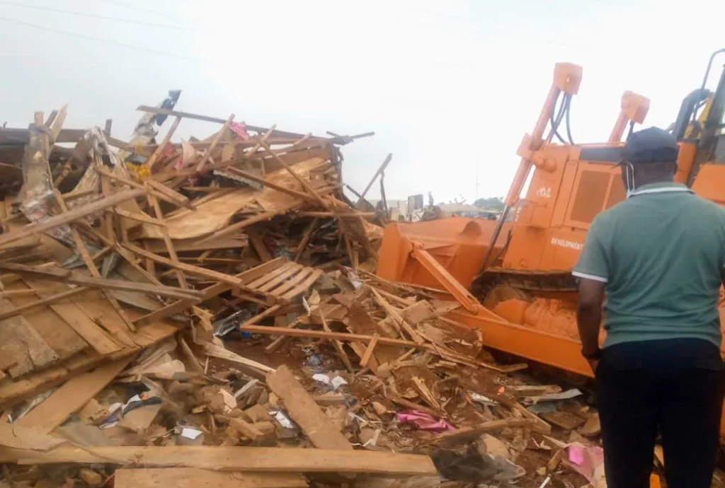 FCTA demolishes illegal structures in Lugbe