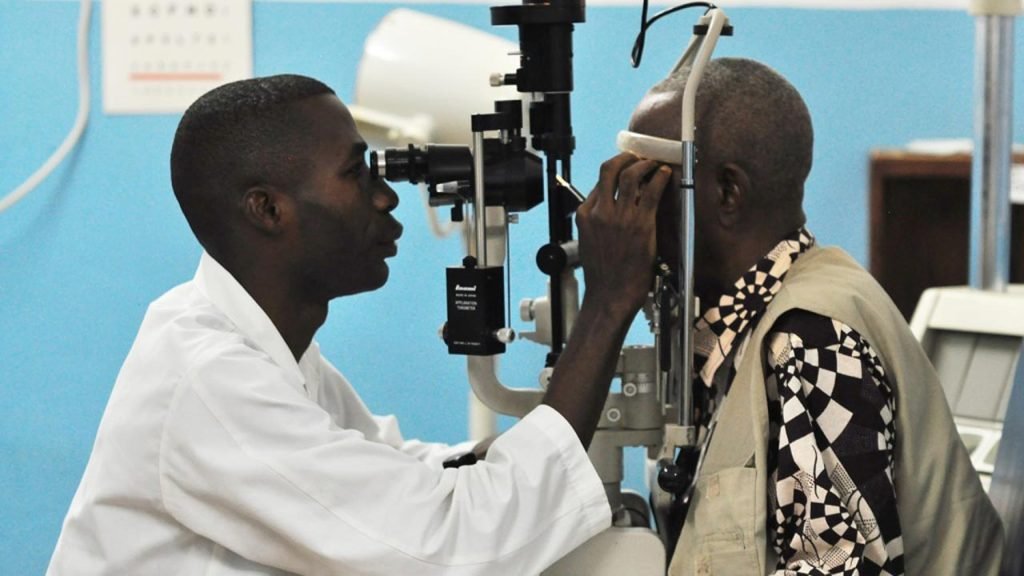 Medical expert advises Nigerians on regular eye check