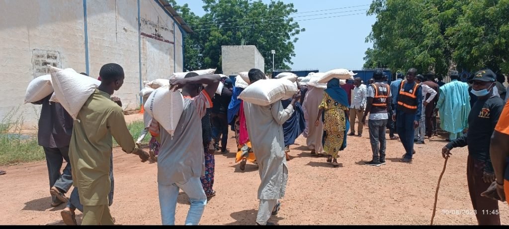 Palliative: Yobe govt distributes food items to 6,800 vulnerable persons