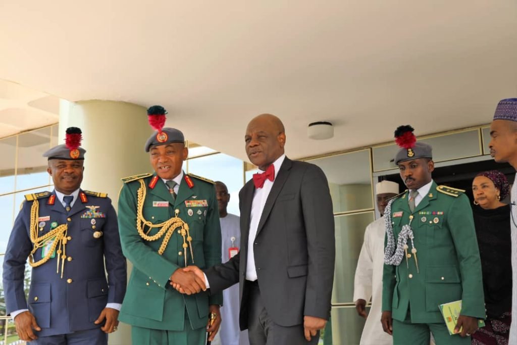 Arc. Echono at the 21st Convocation lecture for the 70RC cadets and post-graduate students.