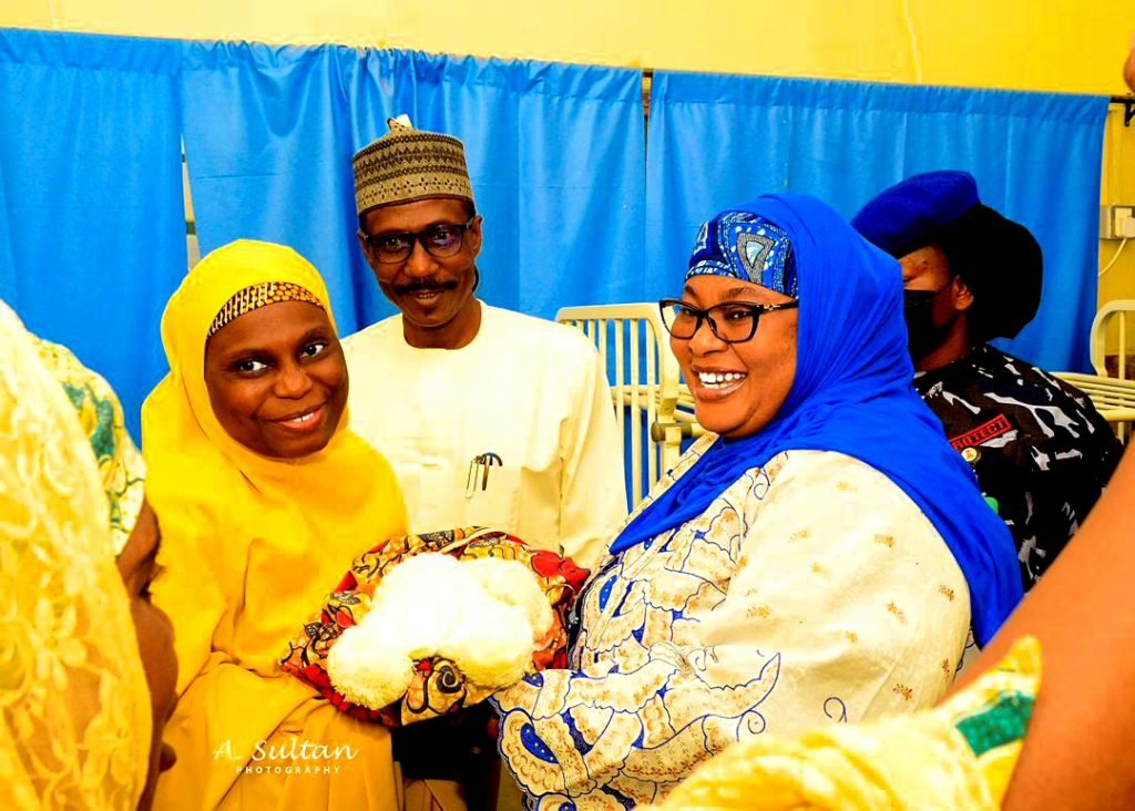 Gov. Idris' wife doles out cash, items to babies born in 2024