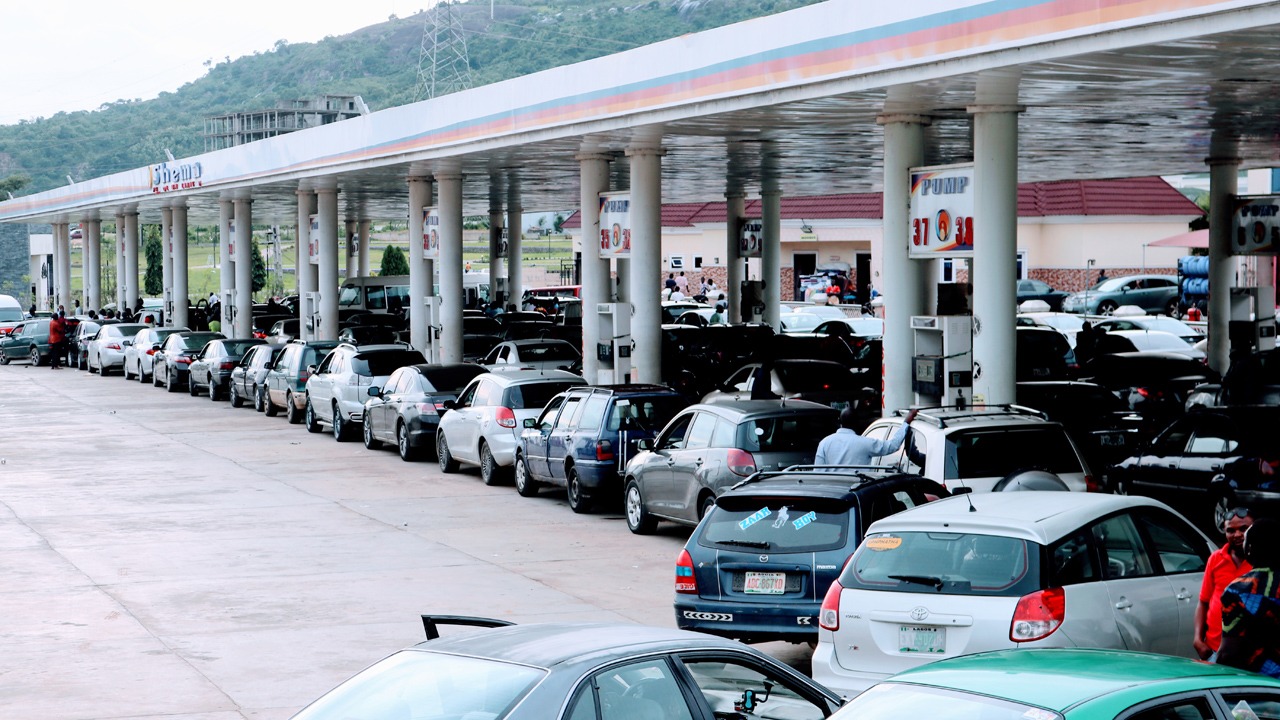 NNPCL differs as marketers fear fuel queues spread
