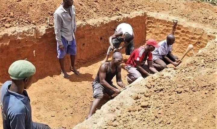 Victims killed by bandits given mass burial in Kaduna community