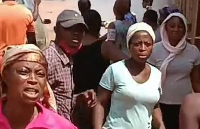 Road diversion: We're dying of dust inhalation, Osogbo residents protest
