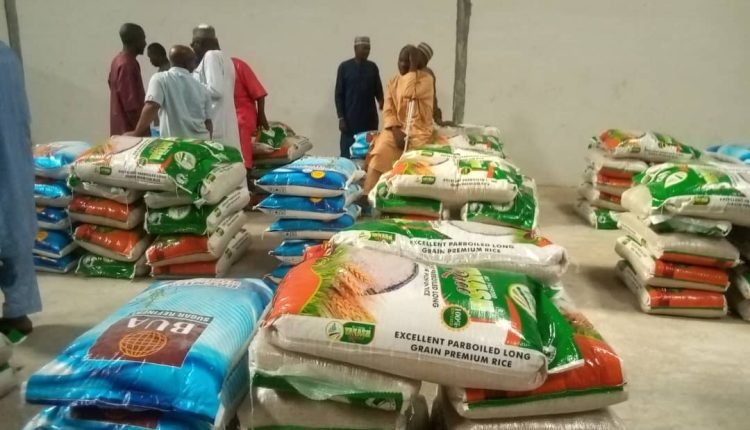 Bauchi Senator distributes 16 trailers of food items for Ramadan
