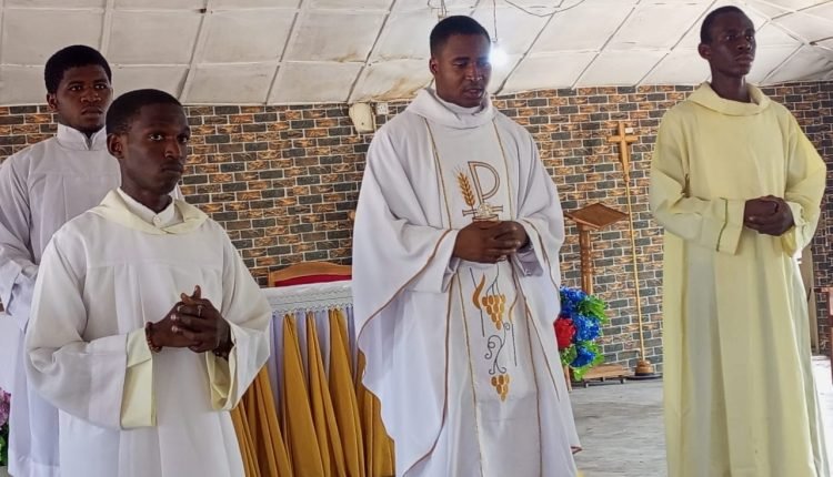 Christ's resurrection is a hope that we can get it right in Nigeria - Clergy