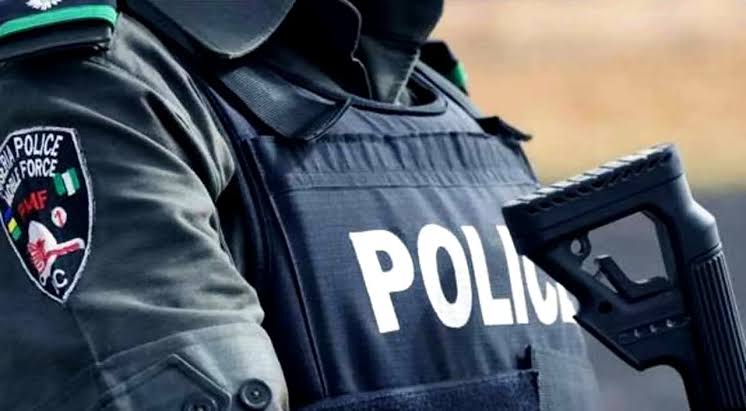 Nasarawa police seize 1,473 illegal security items from militia group